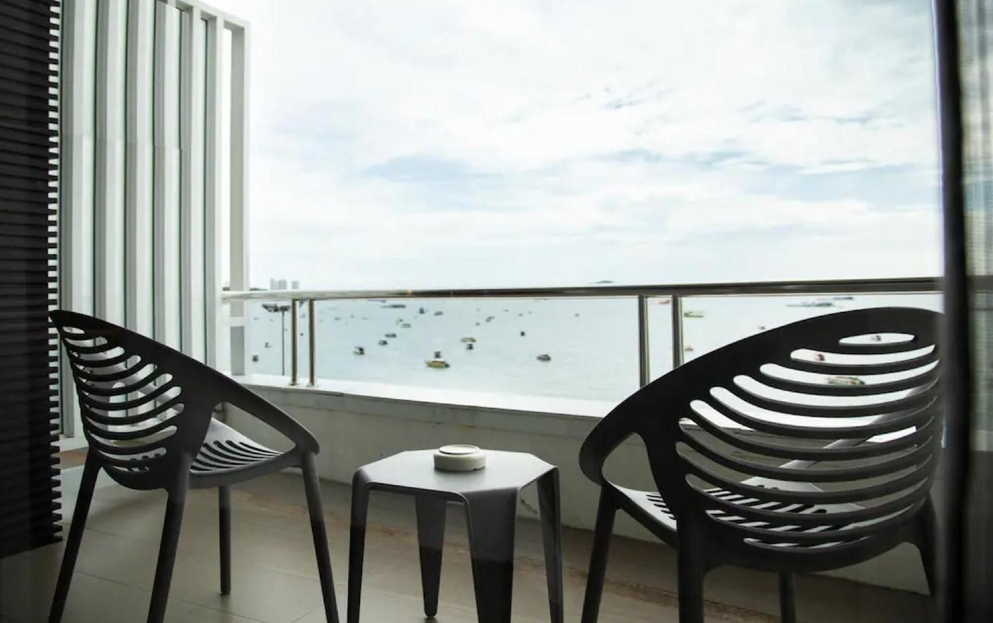 Baboona Beachfront Living Pattaya Exteriér fotografie
